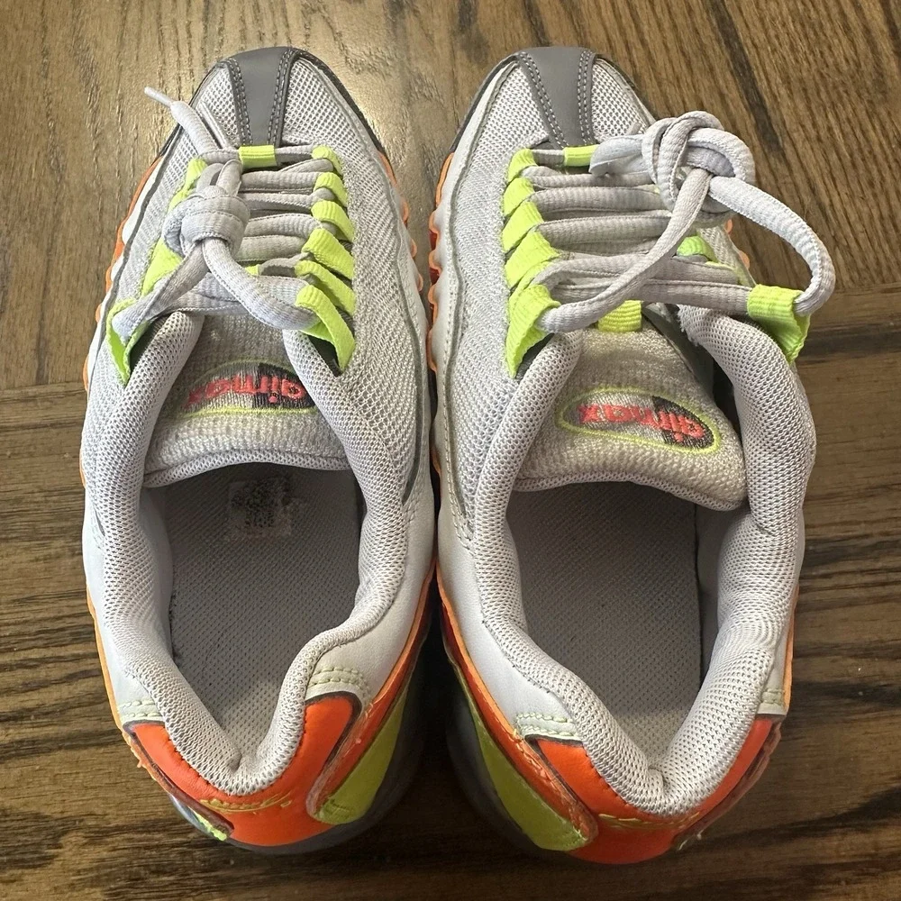 Nike Airmax 95 GS Vast Grey Volt Orange Neon Yellow 905348-019 Sz 4.5Y Womens 6
